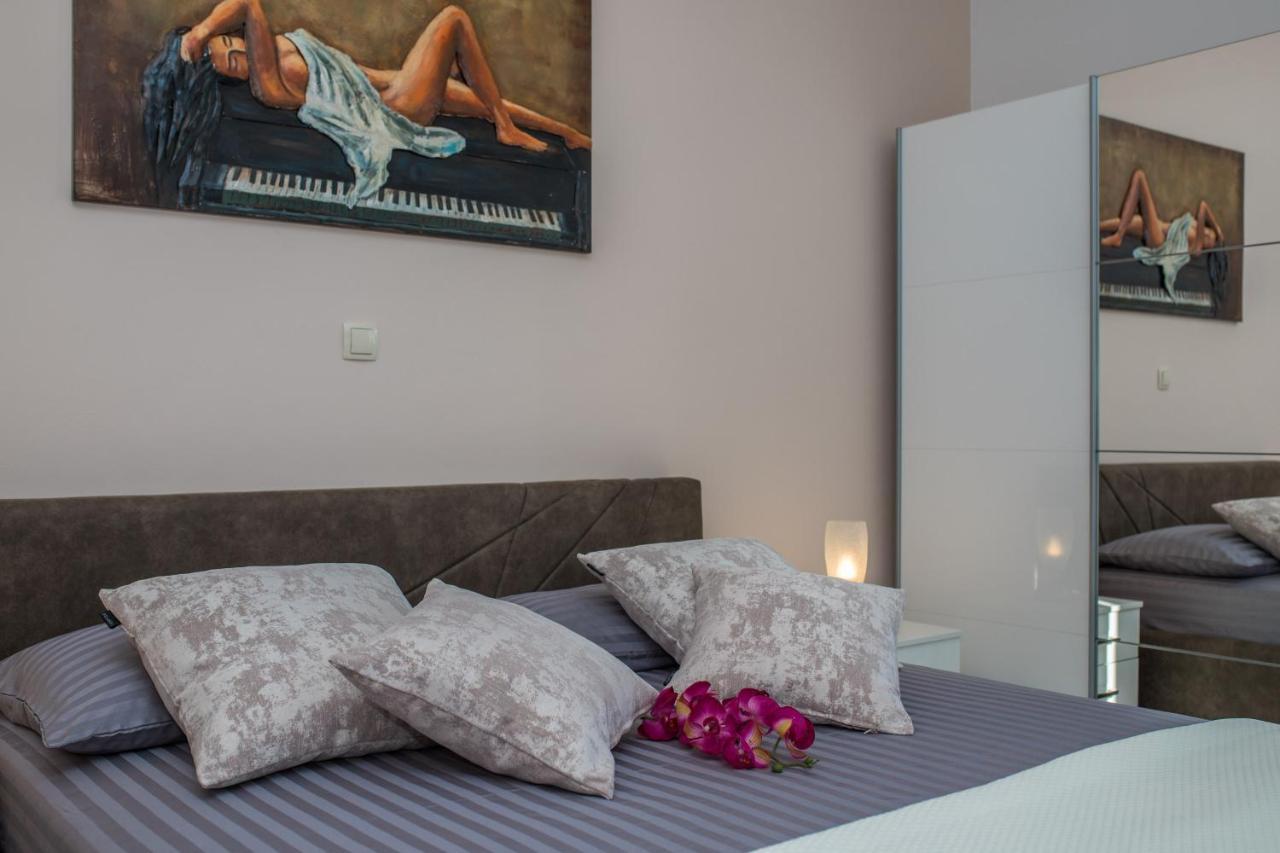 Luxury Apartments Tafra Lokva Rogoznica Bagian luar foto